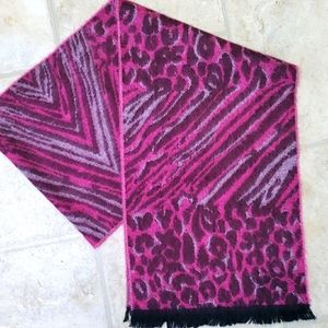 Beautiful Black & Fucsia cashmere scarf